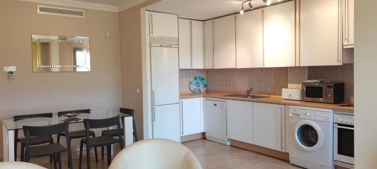 Apartamento Espacioso Muy Tranquilo Con Piscinas Y Jardines Cercano A La Playa 埃斯特波纳 外观 照片