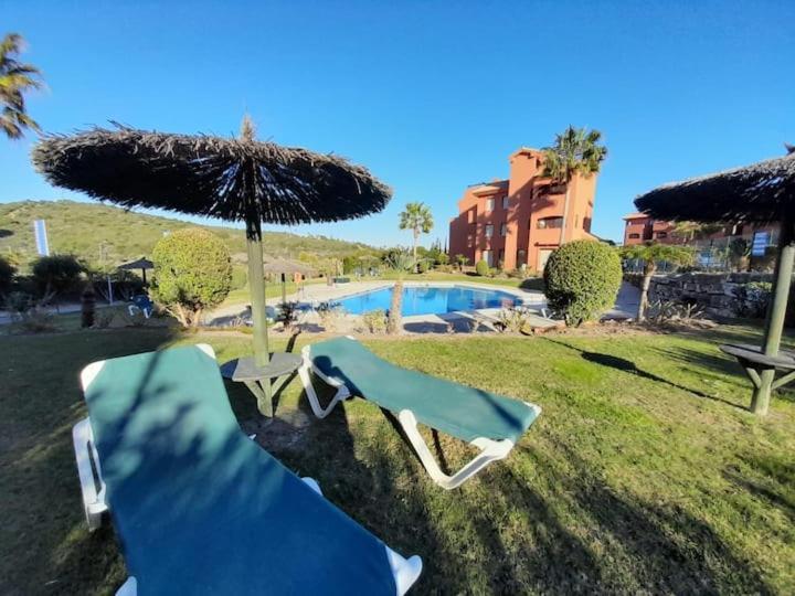 Apartamento Espacioso Muy Tranquilo Con Piscinas Y Jardines Cercano A La Playa 埃斯特波纳 外观 照片