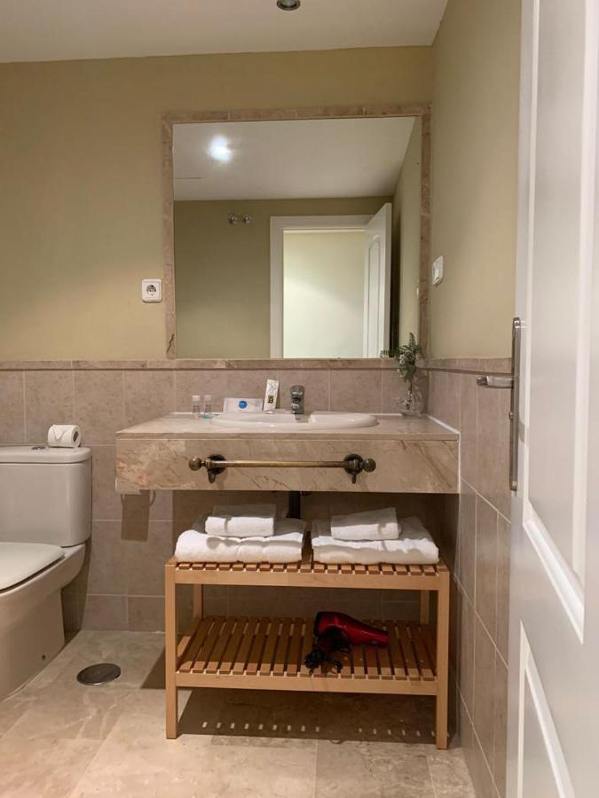 Apartamento Espacioso Muy Tranquilo Con Piscinas Y Jardines Cercano A La Playa 埃斯特波纳 外观 照片